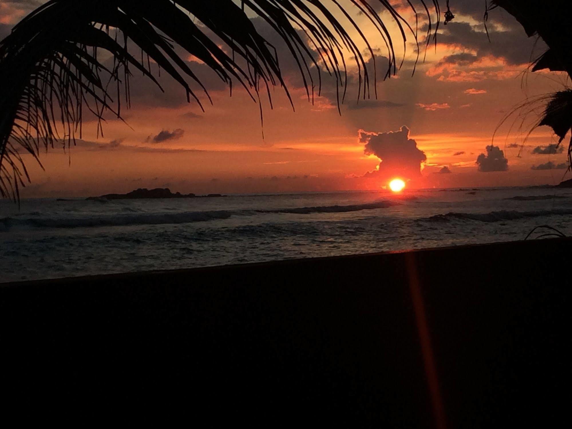 La Veranda Di Serena Unawatuna Exteriér fotografie